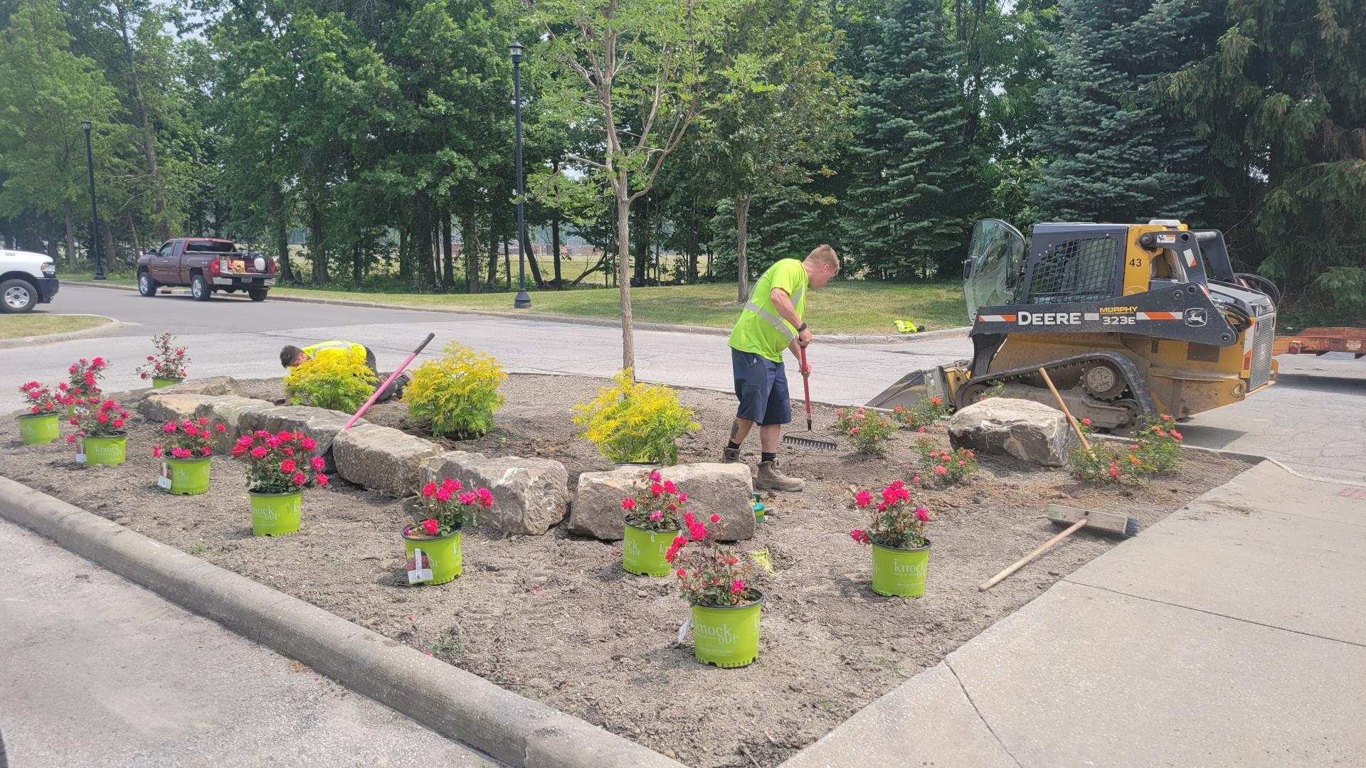 Summer Maintenance Workers